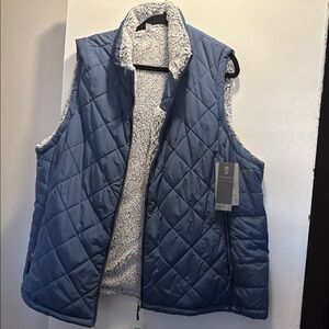 NWT Free country Vest